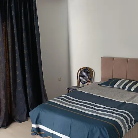 Daire 3 And Living Room, Centrally Located, Large