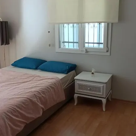 3 And Living Room, Centrally Located, Large İzmir