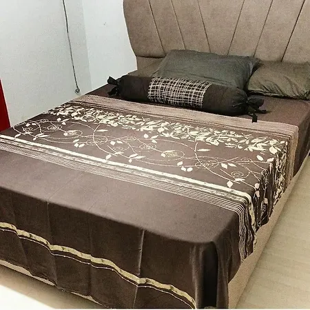 3 And Living Room, Centrally Located, Large Daire İzmir